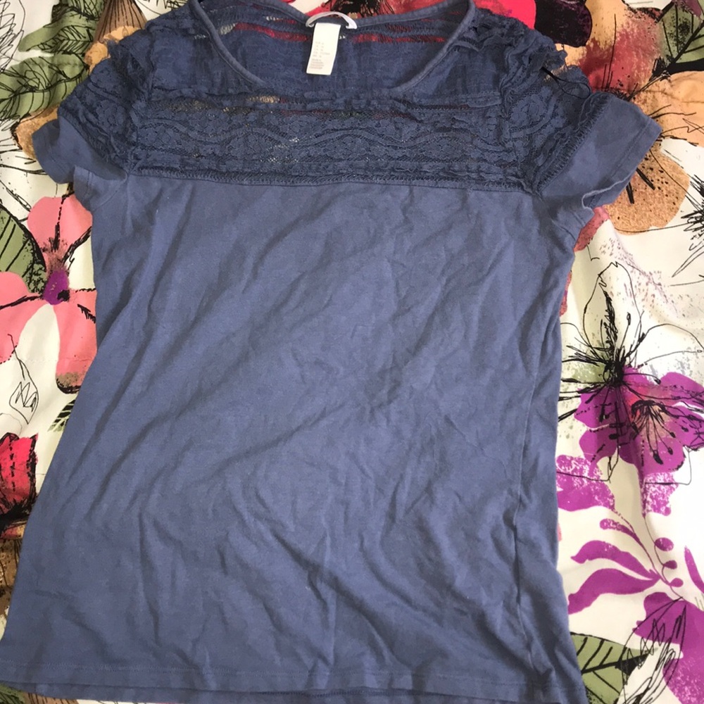 Blue shirt sleeve shirt!